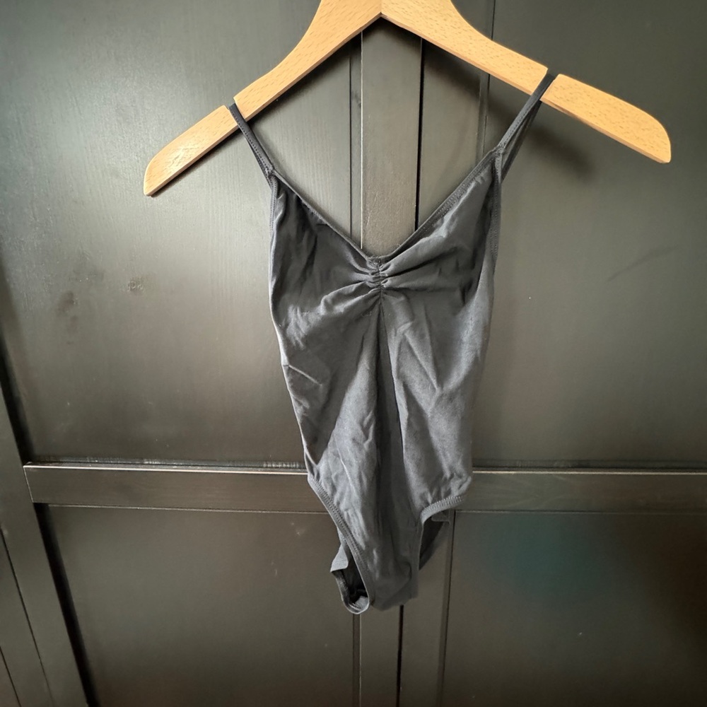 Bulletpointe camisole leotard, high-cut